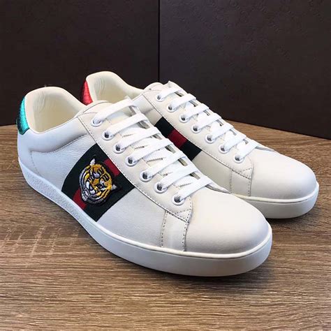 gucci schoenen - - heren sale|Gucci embroidered sneakers.